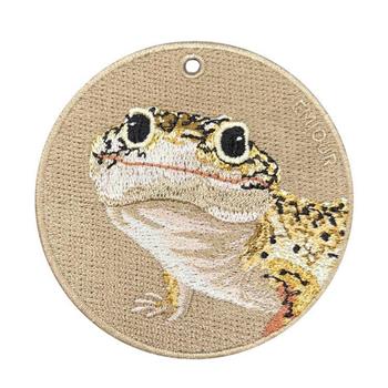 雙面刺繡吊飾 - 豹紋守宮