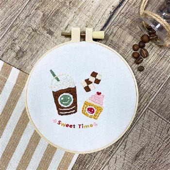 咖啡時光刺繡──悠閒好食光（附超值全材料包套組，含完整教學影片＋原寸繡圖）