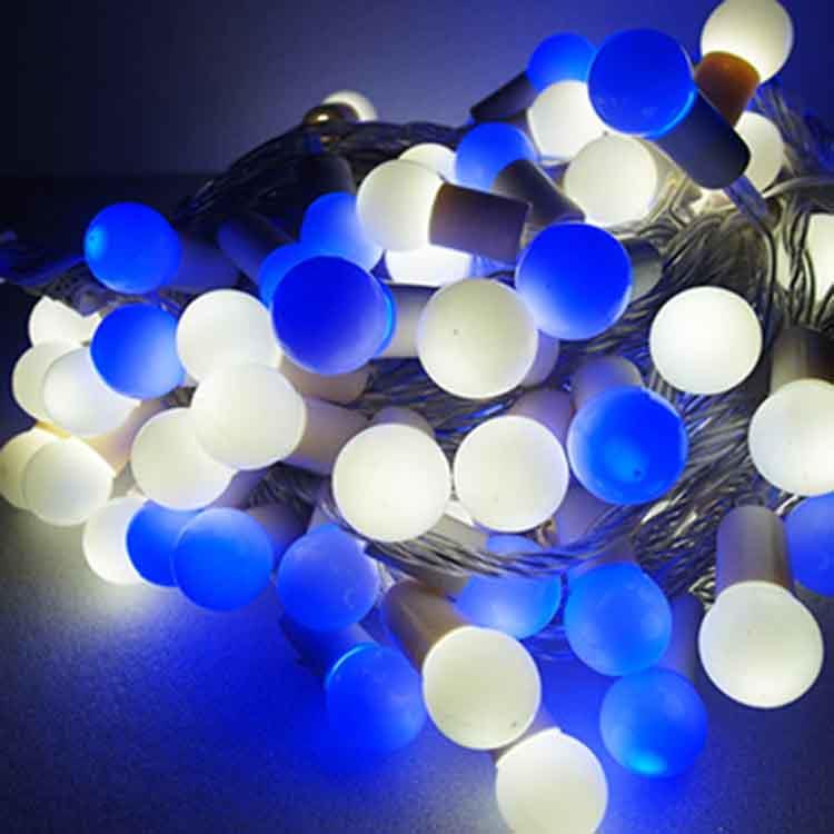 摩達客－聖誕燈100燈LED圓球珍珠燈串（插電式/藍白光透明線/ 附控制器跳機）（高亮度又省電）