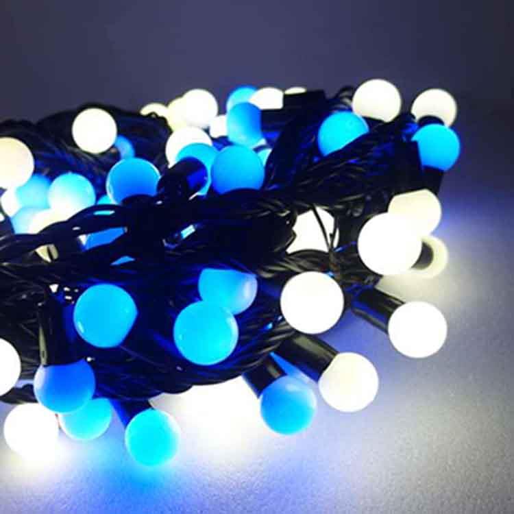 摩達客－聖誕燈100燈LED圓球珍珠燈串（插電式/藍白光黑線/ 附控制器跳機）（高亮度又省電）