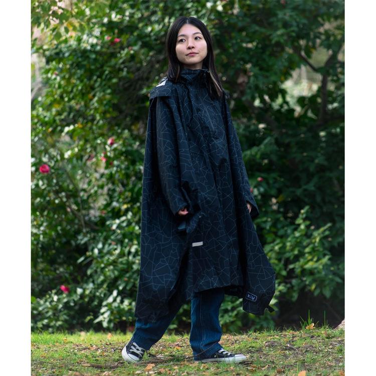 日本KIU 203-270 夜光裂紋-黑 機車/自行車雨衣斗篷 附收納袋(男女適用)