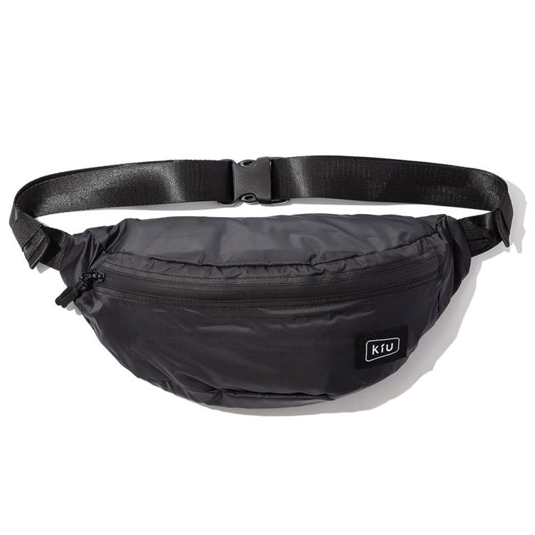 日本KIU 84900 黑色 大容量胸腰包 防潮防潑水 (男女適用)