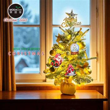 摩達客-60cm(2尺)高級PVC植雪麻布圓底座聖誕樹+童話彩繪木牌吊飾漾金系飾品組+50燈LED燈串暖白光-USB電池盒兩用充電/本島免運費/歐美外銷款