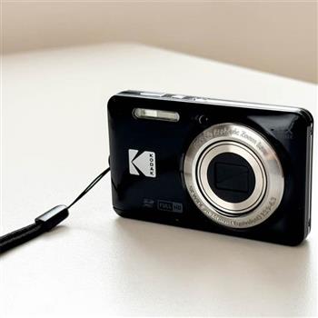 【Kodak 柯達】 PIXPRO數位相機 FZ55 FRIENDLY ZOOM 5倍光學變焦數位相機-黑色