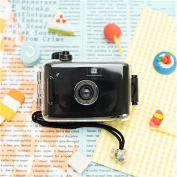 【LFANI樂斐相機】繽紛糖果防水LOMO底片相機-黑色+Vetrokam 歐洲沃克彩色底片