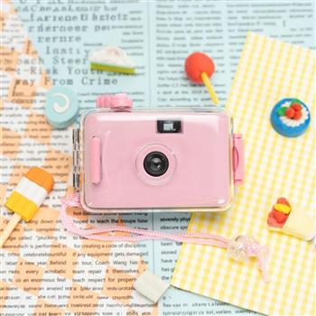 【LFANI樂斐相機】繽紛糖果防水LOMO底片相機-粉色+Vetrokam 歐洲沃克黑白底片