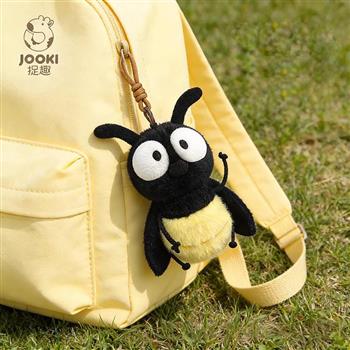 【JOOKI 捉趣】精品娃娃玩偶 昆蟲系列-螢火蟲吊飾(18cm)【贈品牌束口袋】