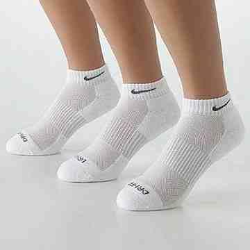 Nike 男舒適DRI－FIT低切白色運動襪3件組