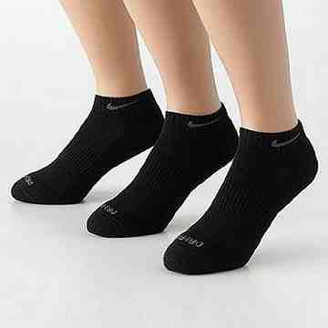 Nike 男舒適DRI－FIT低切黑色運動襪3件組