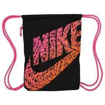 【Nike】迷彩Logo標誌抽繩小背包－黑色【預購】【金石堂、博客來熱銷】