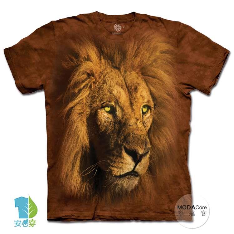 摩達客－（預購）（大尺碼3XL）美國進口The Mountain 萬獸獅王 純棉環保藝術中性短袖T恤