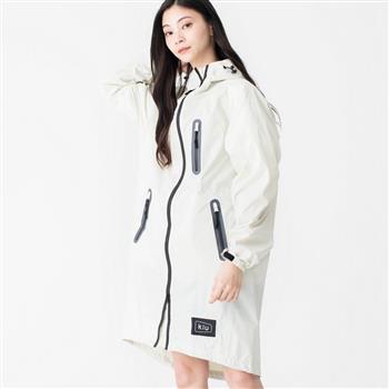 日本KIU 116908 白色 空氣感雨衣/時尚防水風衣 附收納袋（男女適用）【金石堂、博客來熱銷】