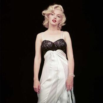 The Essential Marilyn Monroe (Reduced Size)