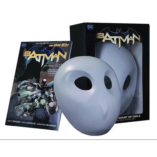 Batman: The Court of Owls Mask and Book Set