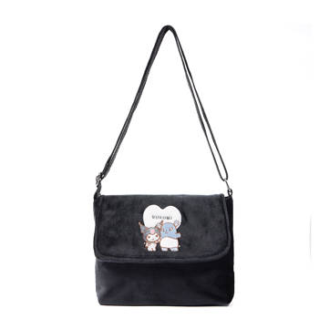 M566KU PGxSANRIO 絨布翻蓋斜背包 酷洛米