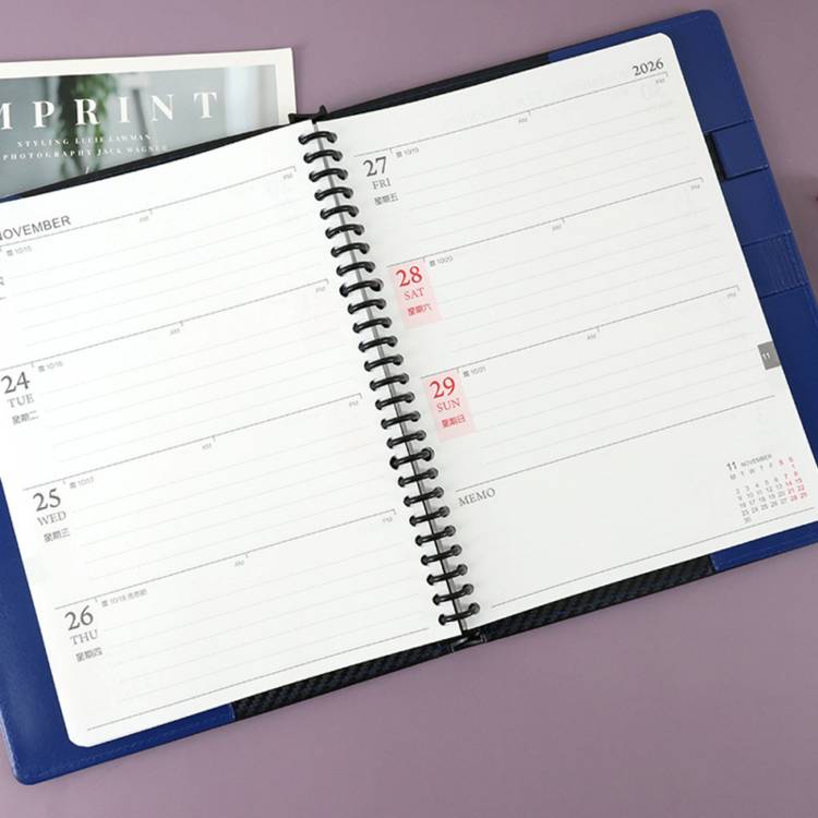 (特價)2026年16K/26孔日誌/1週2頁-深藍 (特價)2026年16K/26孔日誌/1週2頁-深藍