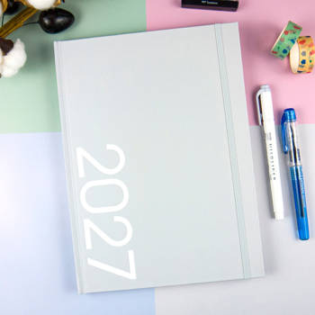 2027年16K玩色精裝直式週誌-燕麥米
